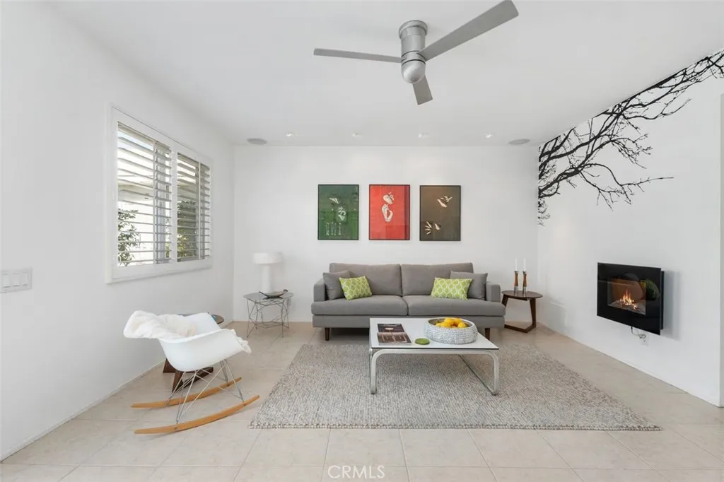800 E Cottonwood Rd 4, Palm Springs, California 92262 home-pic-6