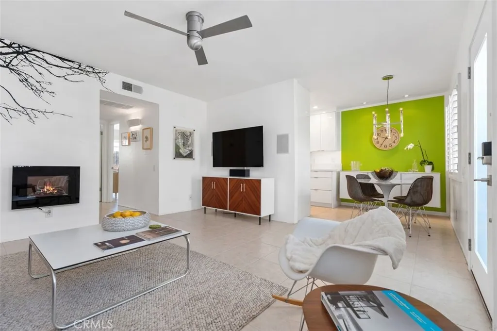 800 E Cottonwood Rd 4, Palm Springs, California 92262 home-pic-8