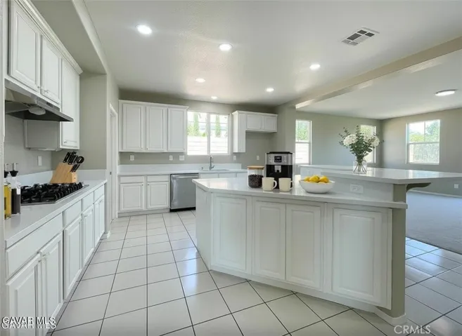 6727 Miramar, Palmdale, California 93551