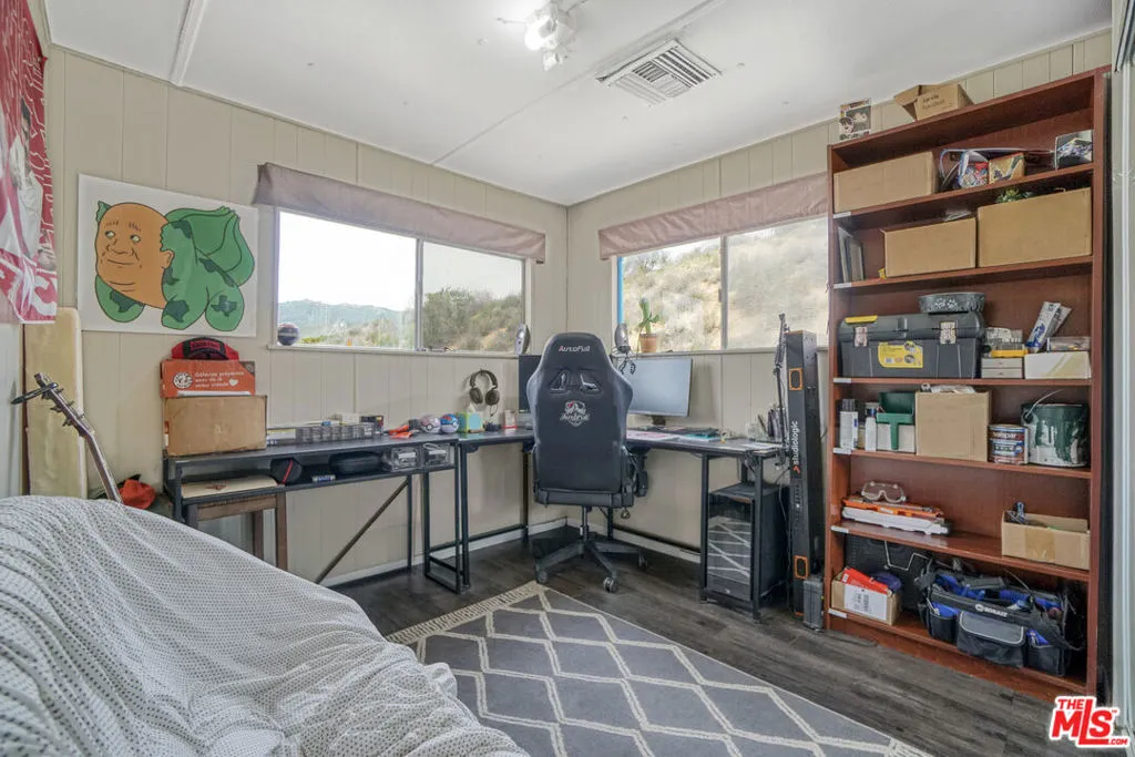 11426 Sierra Highway, Santa Clarita, California 91390 home-pic-50