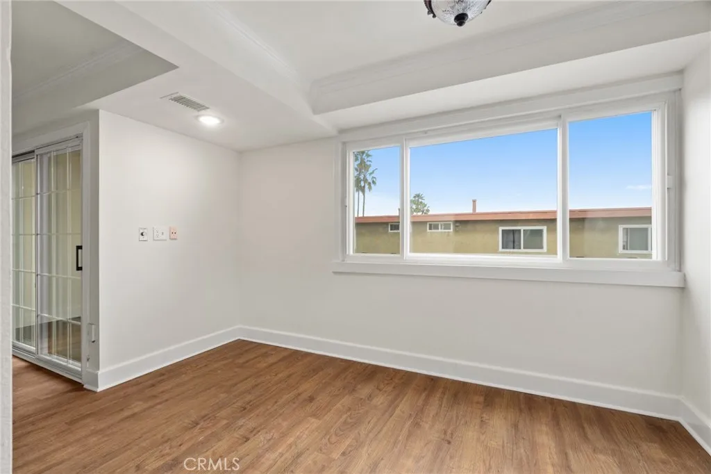 770 W Imperial, El Segundo, California 90245 home-pic-11