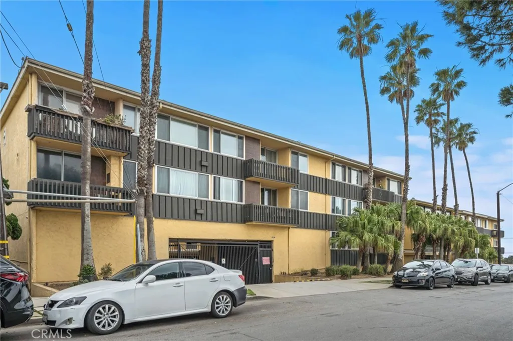 770 W Imperial, El Segundo, California 90245 home-pic-25