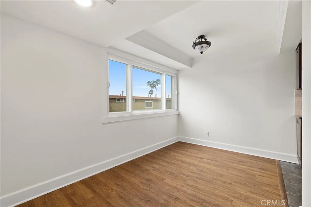 770 W Imperial, El Segundo, California 90245 home-pic-10