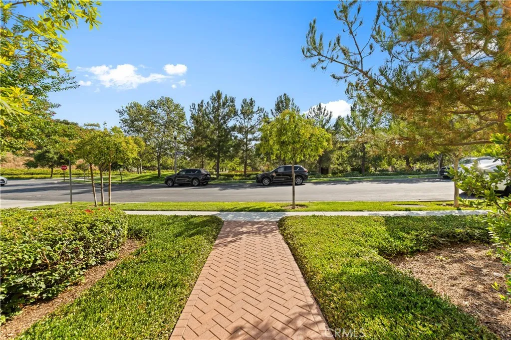 51 Painted Sky, Irvine, California 92602 home-pic-2
