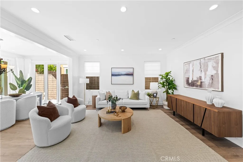 51 Painted Sky, Irvine, California 92602 home-pic-10