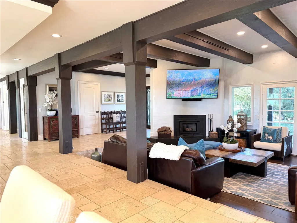 38250 Pratt Road, Temecula, California 92592 home-pic-16