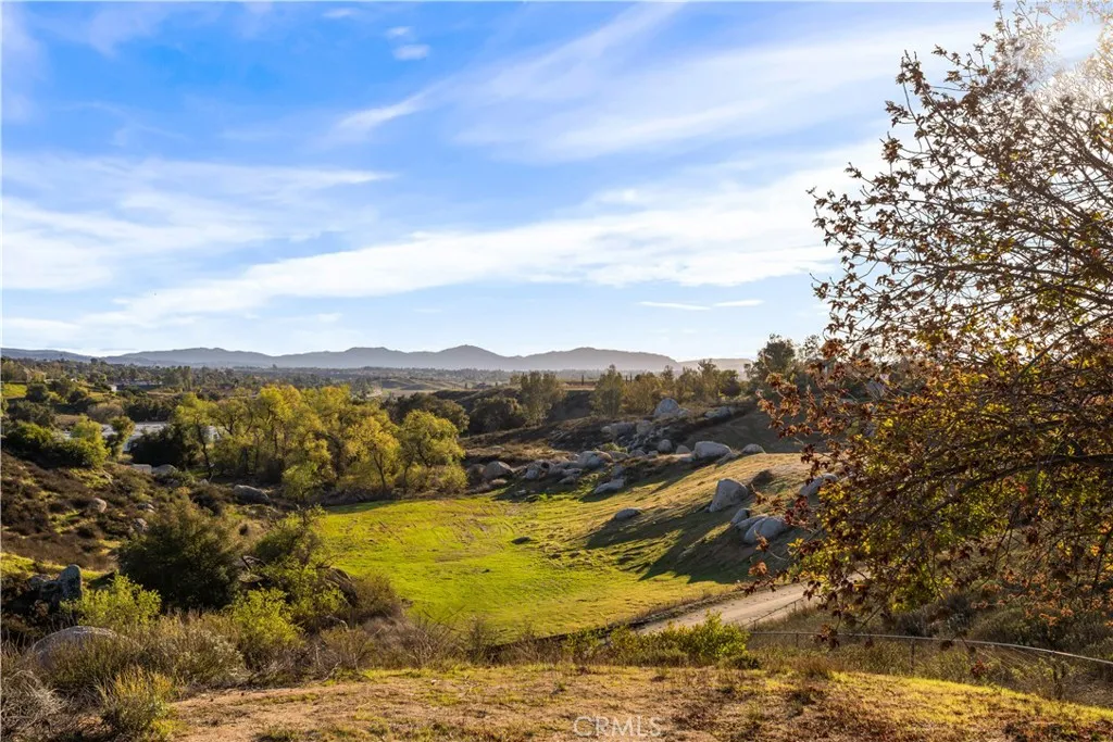 38250 Pratt Road, Temecula, California 92592 home-pic-51