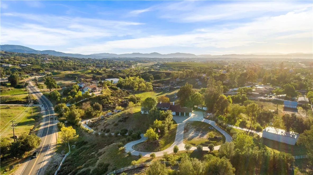 38250 Pratt Road, Temecula, California 92592 home-pic-1