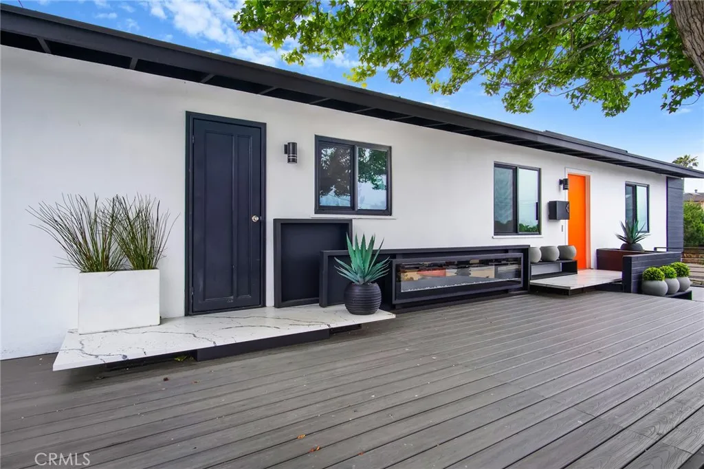 300 Holmwood Drive, Newport Beach, California 92663 home-pic-22