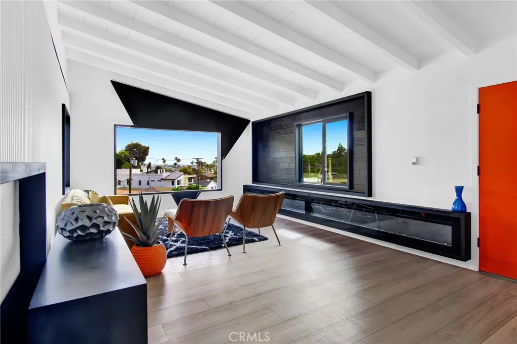 300 Holmwood Drive, Newport Beach, California 92663 home-pic-8