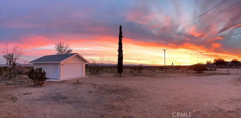 475 Fair Acres Lane, Landers, California 92285 home-pic-29