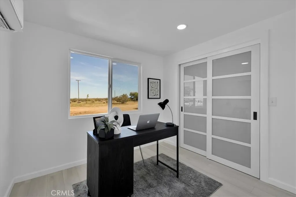 475 Fair Acres Lane, Landers, California 92285 home-pic-14