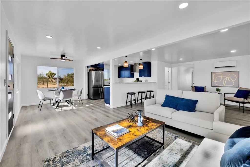 475 Fair Acres Lane, Landers, California 92285 home-pic-1