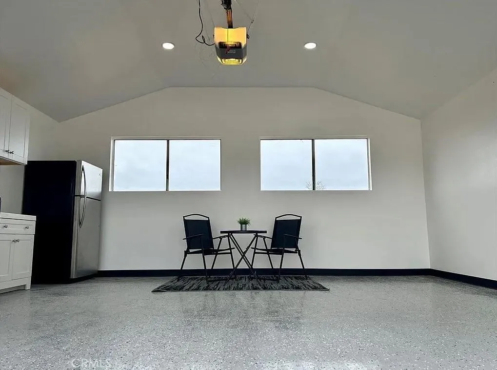 475 Fair Acres Lane, Landers, California 92285 home-pic-25