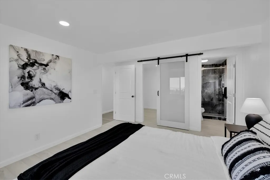 475 Fair Acres Lane, Landers, California 92285 home-pic-22