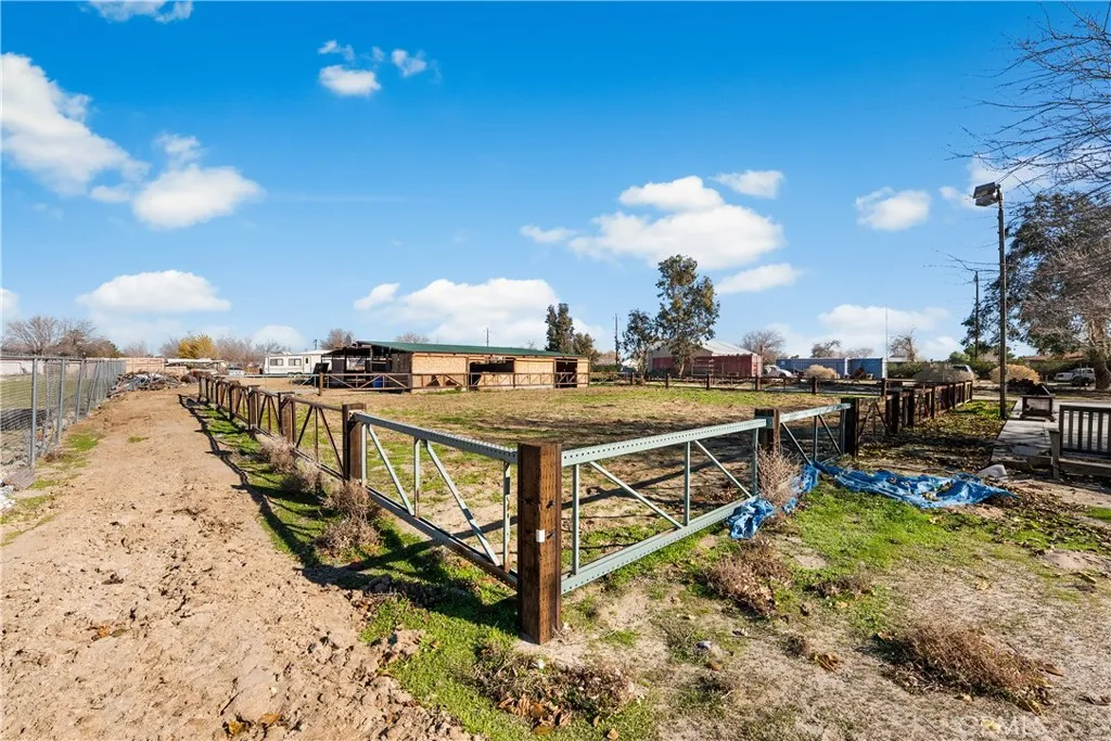 10837 E Avenue R10, Littlerock, California 93543 home-pic-41