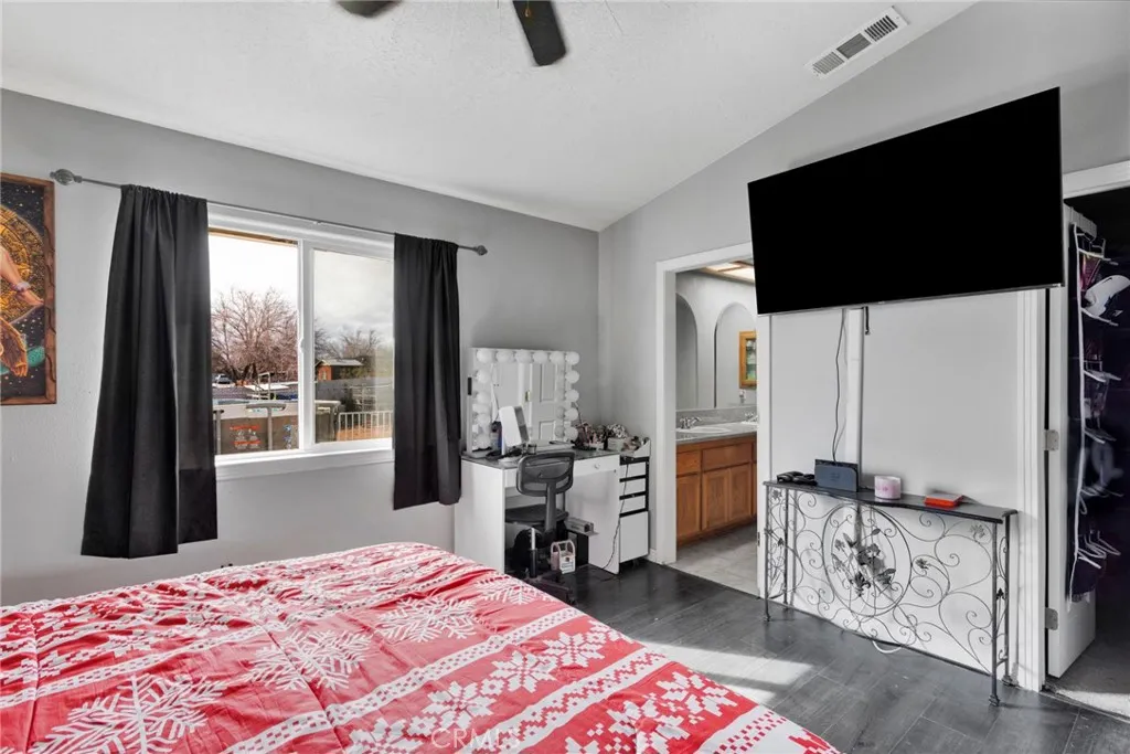 16271 Nisqualli Road, Victorville, California 92395 home-pic-21