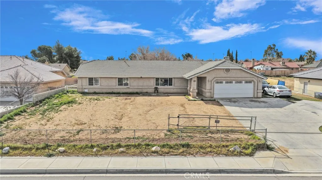 16271 Nisqualli Road, Victorville, California 92395 home-pic-1