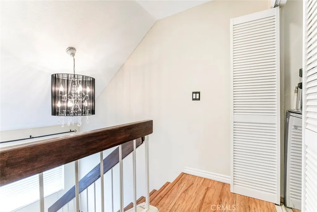 1340 Glenwood Road 4, Glendale, California 91201 home-pic-31