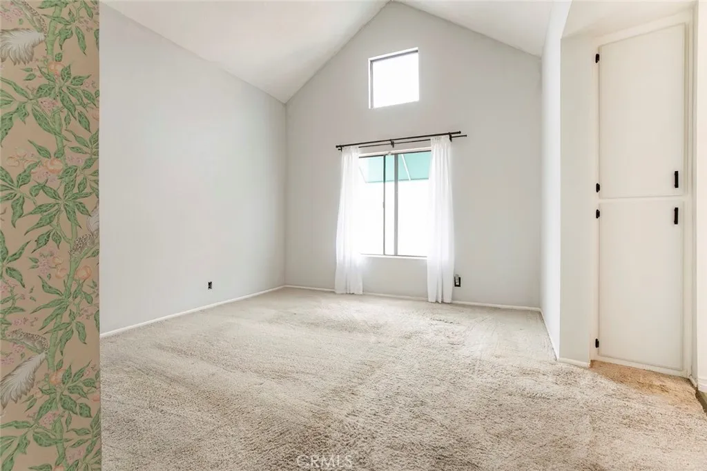 1340 Glenwood Road 4, Glendale, California 91201 home-pic-40