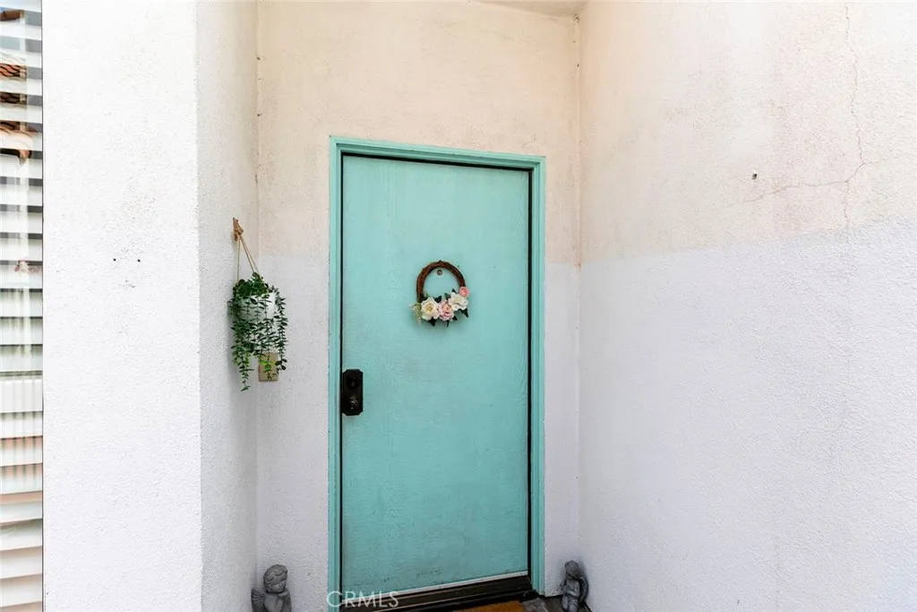 1340 Glenwood Road 4, Glendale, California 91201 home-pic-13
