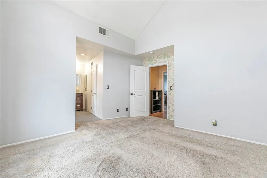 1340 Glenwood Road 4, Glendale, California 91201 home-pic-41