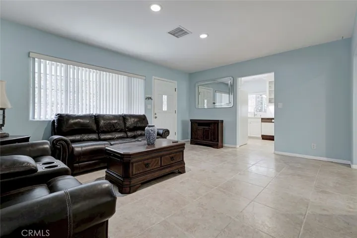 6648 Gaviota Avenue, Lake Balboa, California 91406
