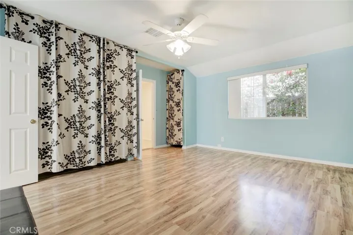 6648 Gaviota Avenue, Lake Balboa, California 91406