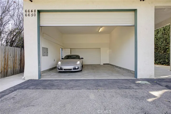 6648 Gaviota Avenue, Lake Balboa, California 91406