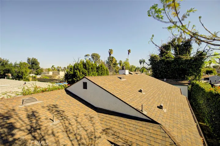 6648 Gaviota Avenue, Lake Balboa, California 91406