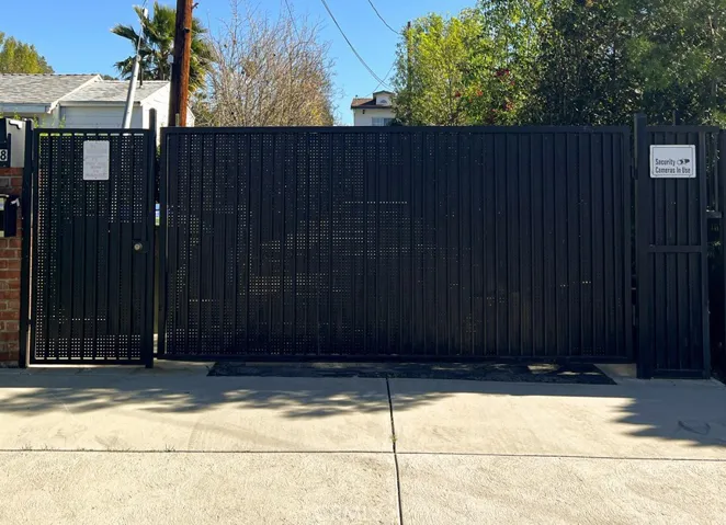6648 Gaviota Avenue, Lake Balboa, California 91406