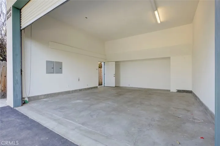 6648 Gaviota Avenue, Lake Balboa, California 91406