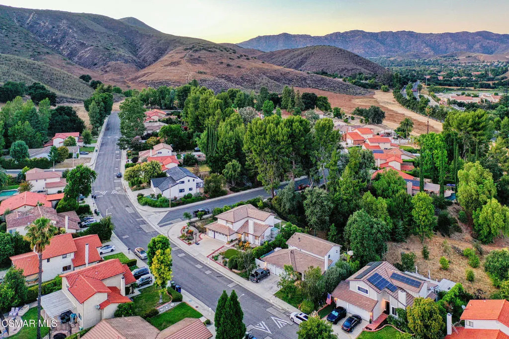 6058 Hedgewall Drive, Westlake Village, California 91362 home-pic-32