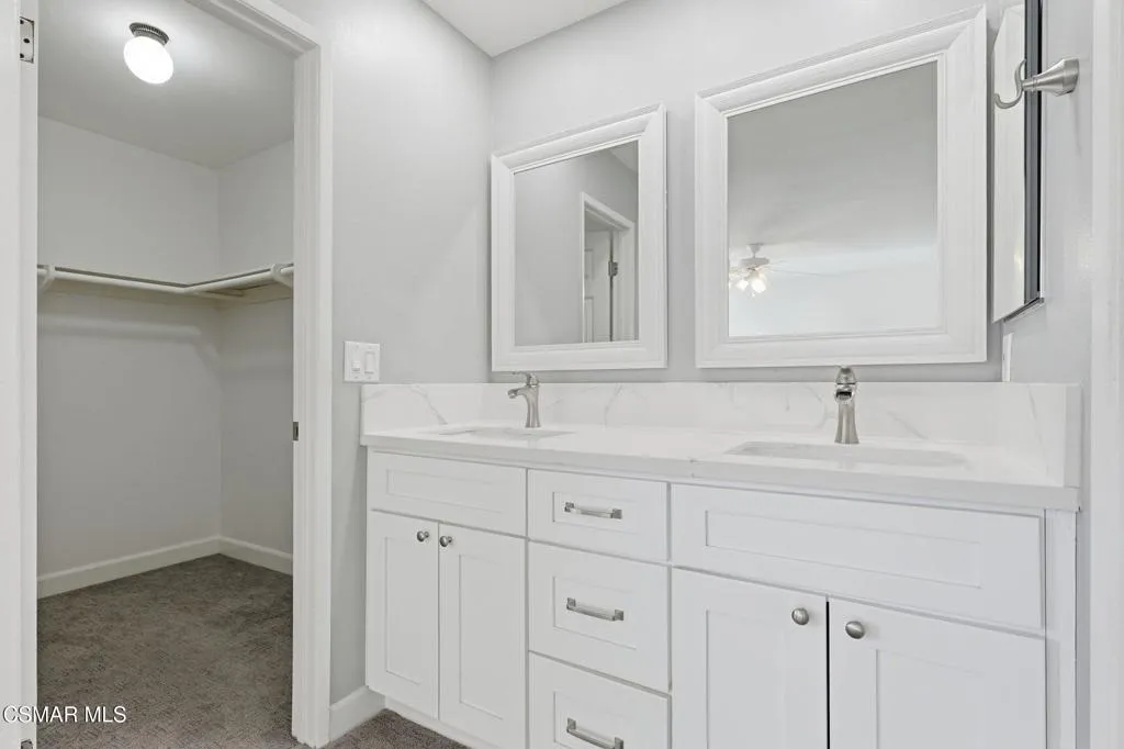 6058 Hedgewall Drive, Westlake Village, California 91362 home-pic-19