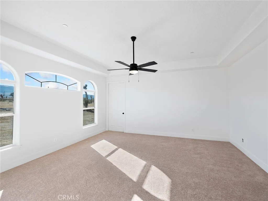 2425 Tokay, Phelan, California 92371 home-pic-23