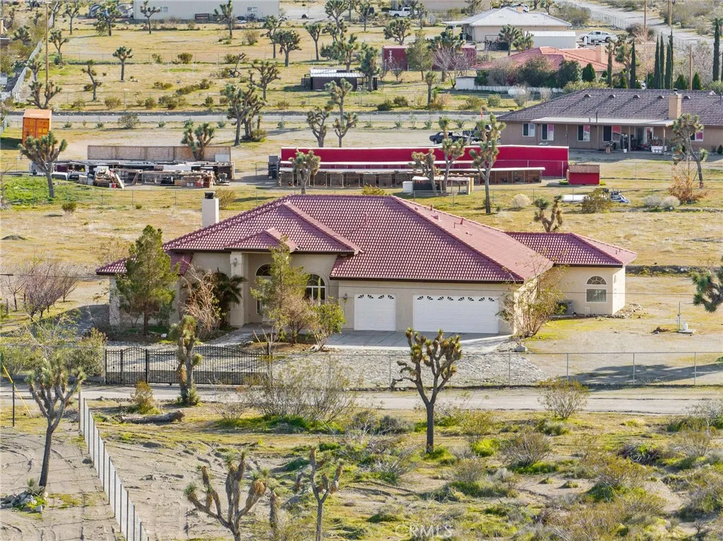 2425 Tokay, Phelan, California 92371 home-pic-43