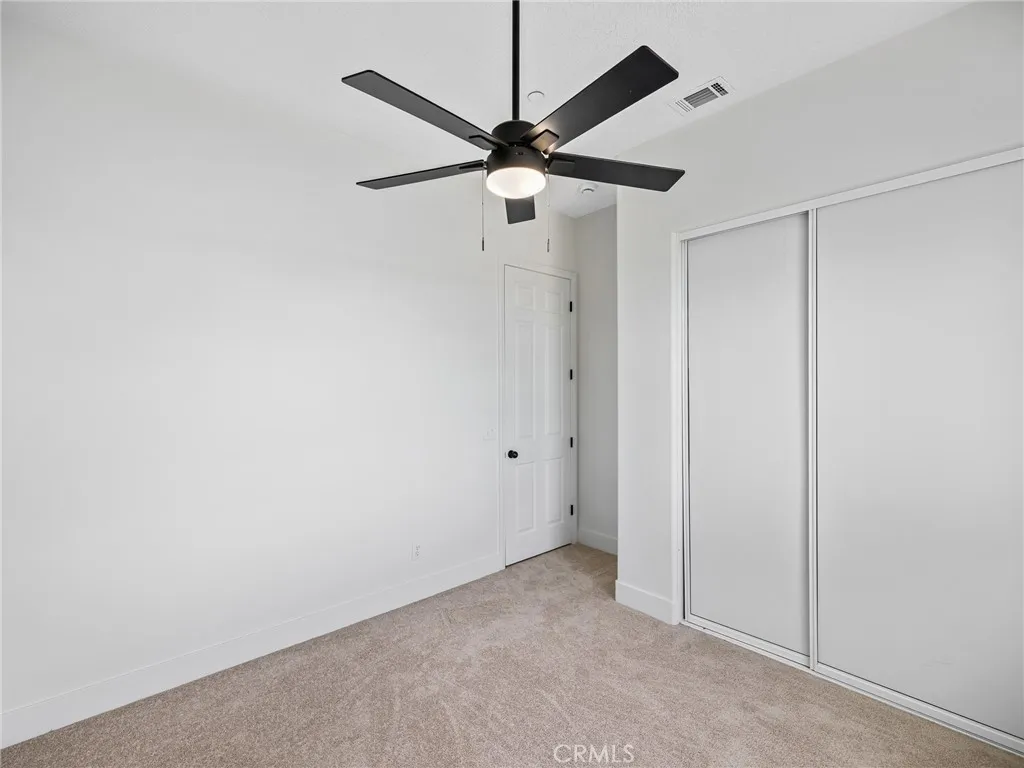 2425 Tokay, Phelan, California 92371 home-pic-18