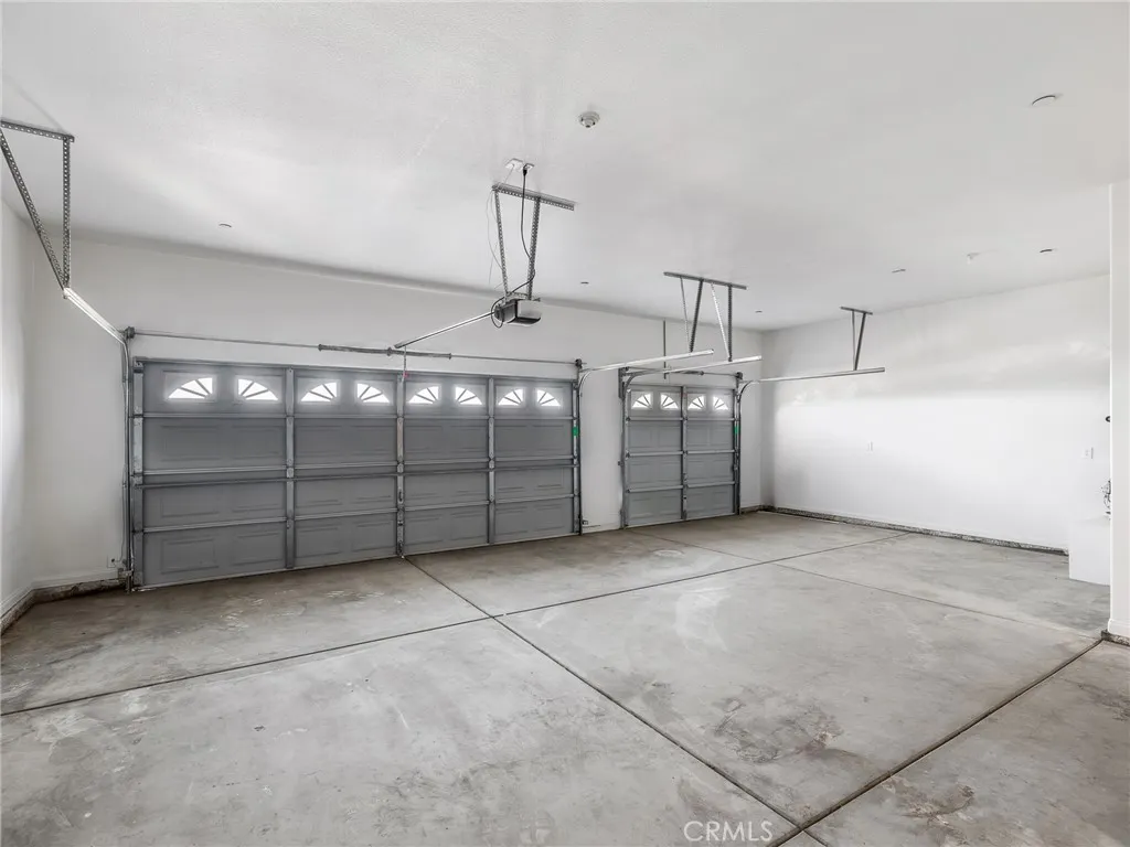 2425 Tokay, Phelan, California 92371 home-pic-37
