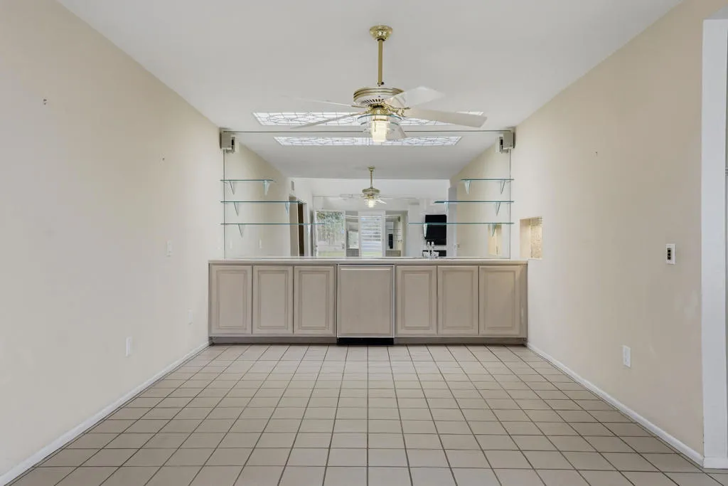 41774 Navarre Court, Palm Desert, California 92260 home-pic-18