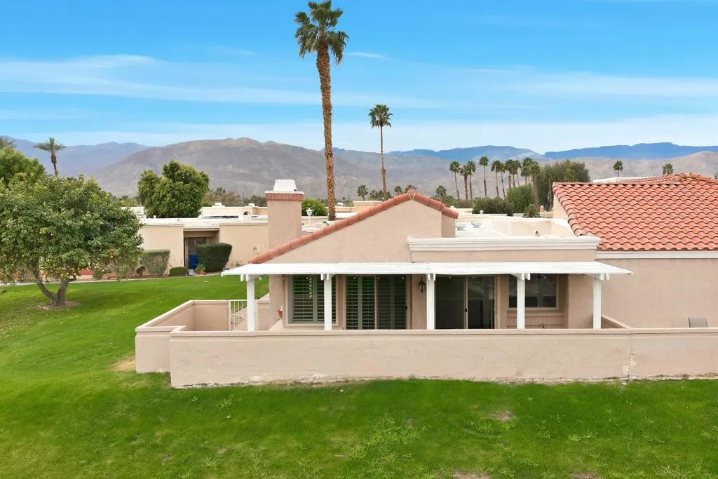 41774 Navarre Court, Palm Desert, California 92260 home-pic-41