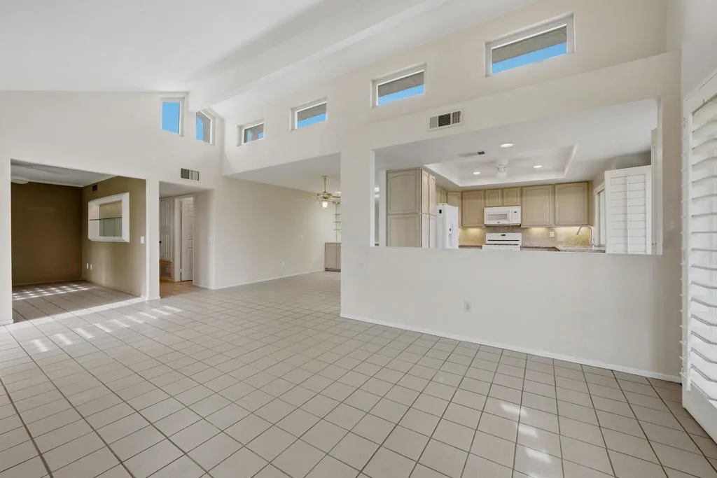 41774 Navarre Court, Palm Desert, California 92260 home-pic-14