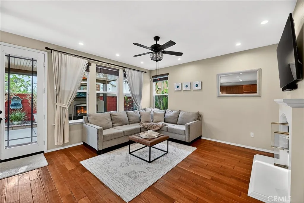 40265 Danbury Court, Temecula, California 92591 home-pic-17