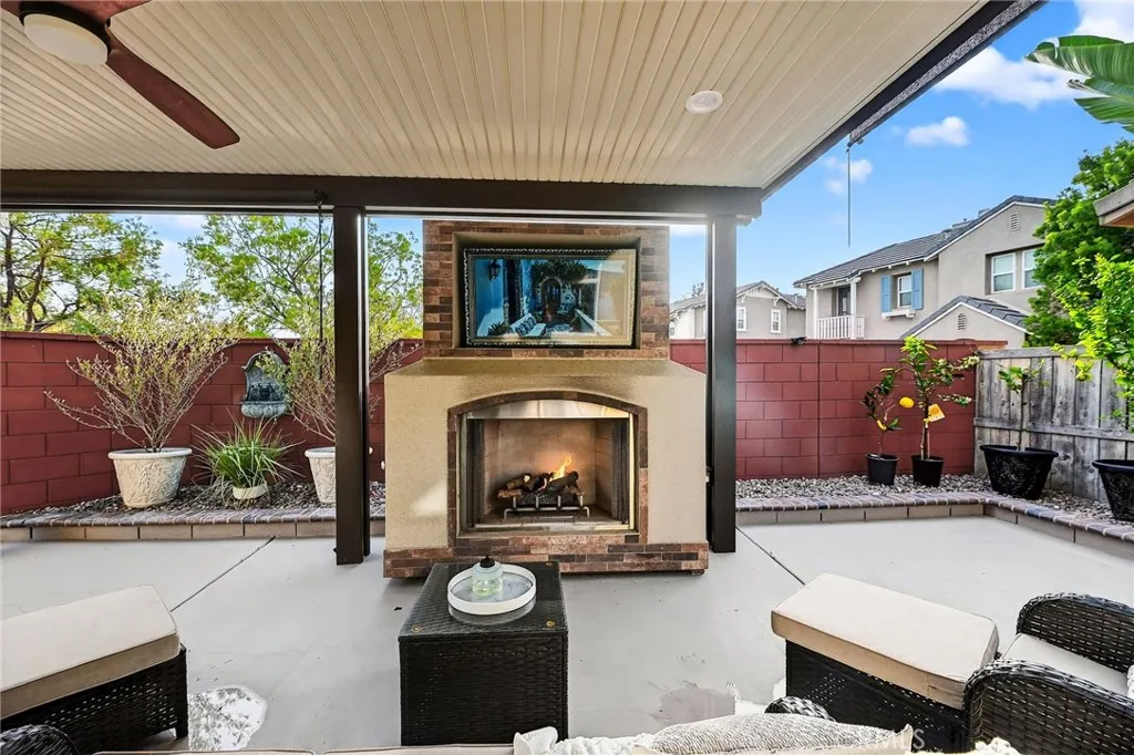 40265 Danbury Court, Temecula, California 92591 home-pic-35