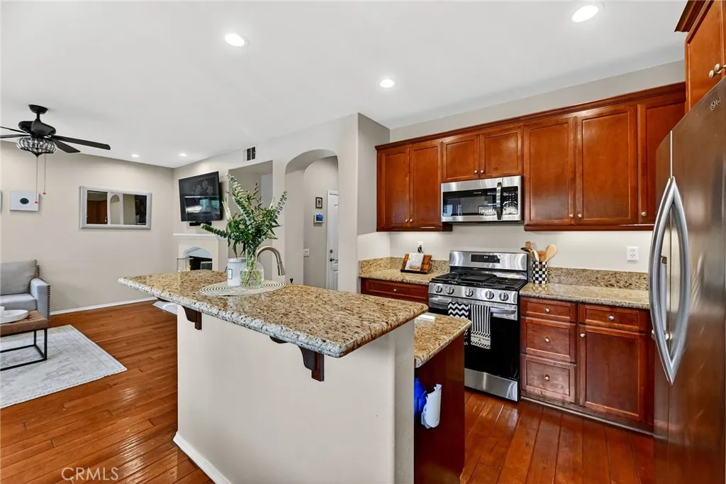 40265 Danbury Court, Temecula, California 92591 home-pic-16