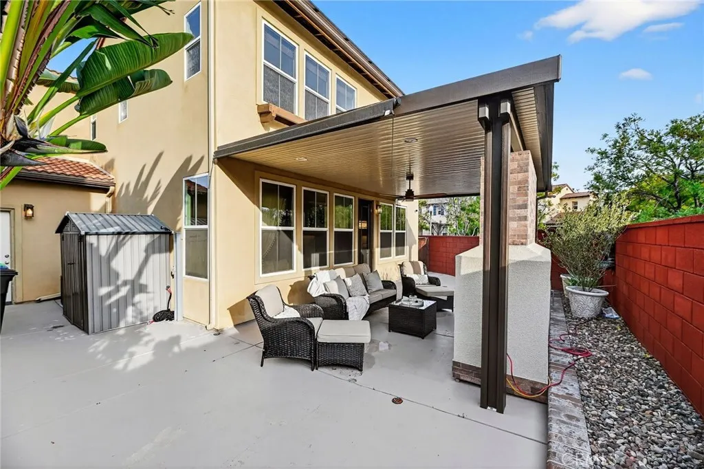 40265 Danbury Court, Temecula, California 92591 home-pic-40