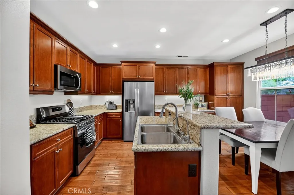 40265 Danbury Court, Temecula, California 92591 home-pic-12