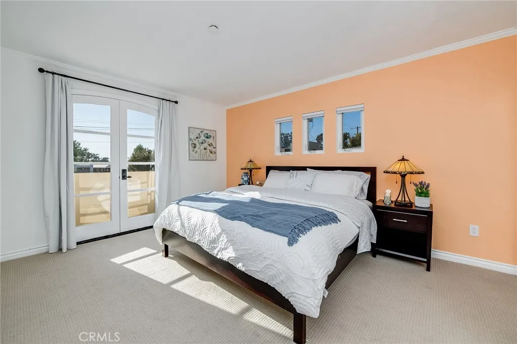 4832 Whitsett Avenue 305, Valley Village, California 91607 home-pic-14
