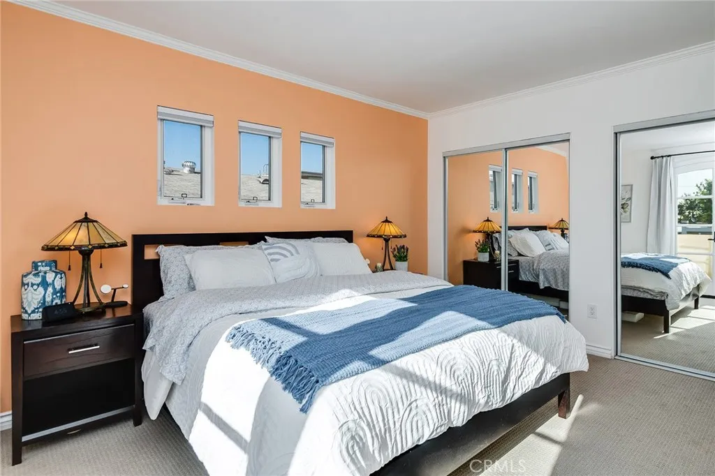 4832 Whitsett Avenue 305, Valley Village, California 91607 home-pic-15