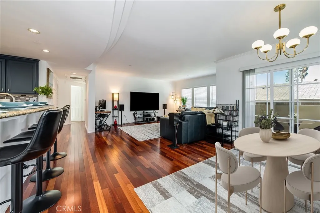 4832 Whitsett Avenue 305, Valley Village, California 91607 home-pic-1