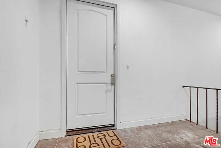 434 N Ogden Drive 436 1/2, Los Angeles, California 90036